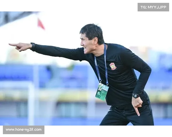 国足新帅邵佳一强调每场比赛均为“生死战”，领军开启新周期